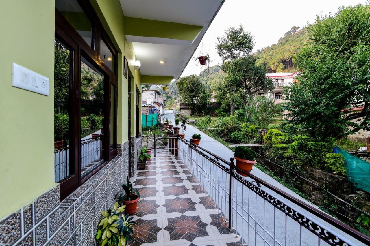 Oyo Home 13409 Cozy Stay Dharamshala Dış mekan fotoğraf