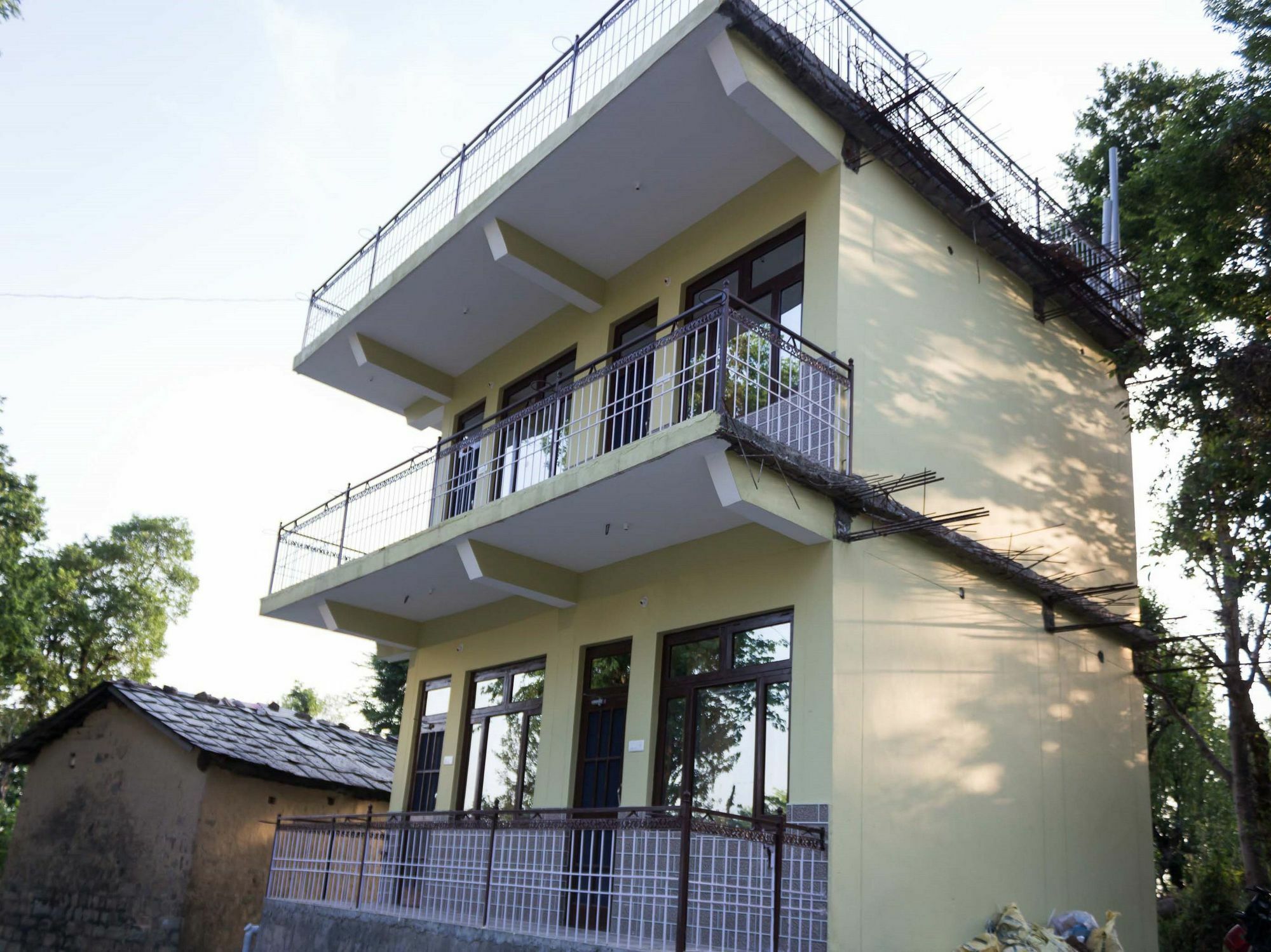 Oyo Home 13409 Cozy Stay Dharamshala Dış mekan fotoğraf